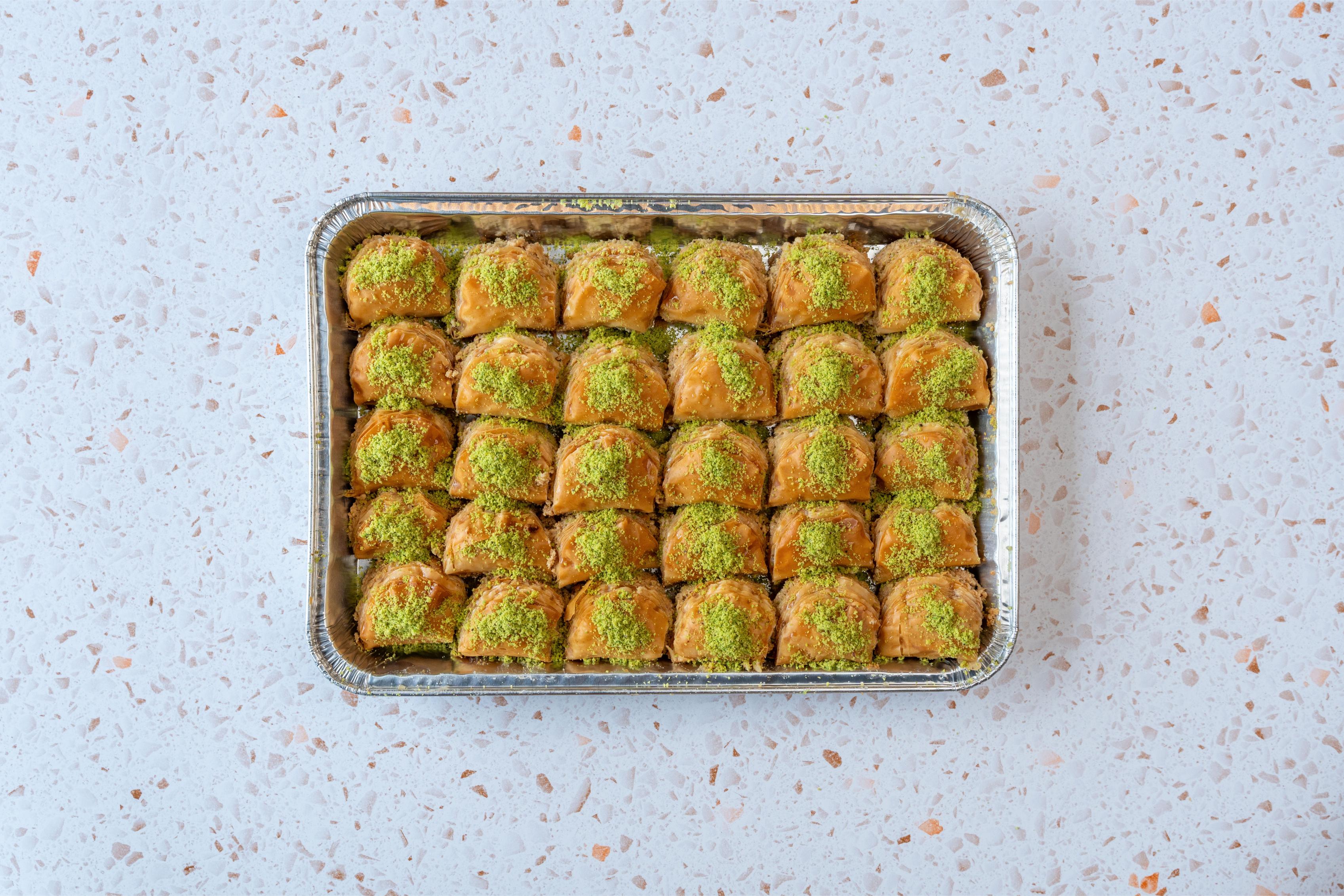 Mini Roses Pistachio